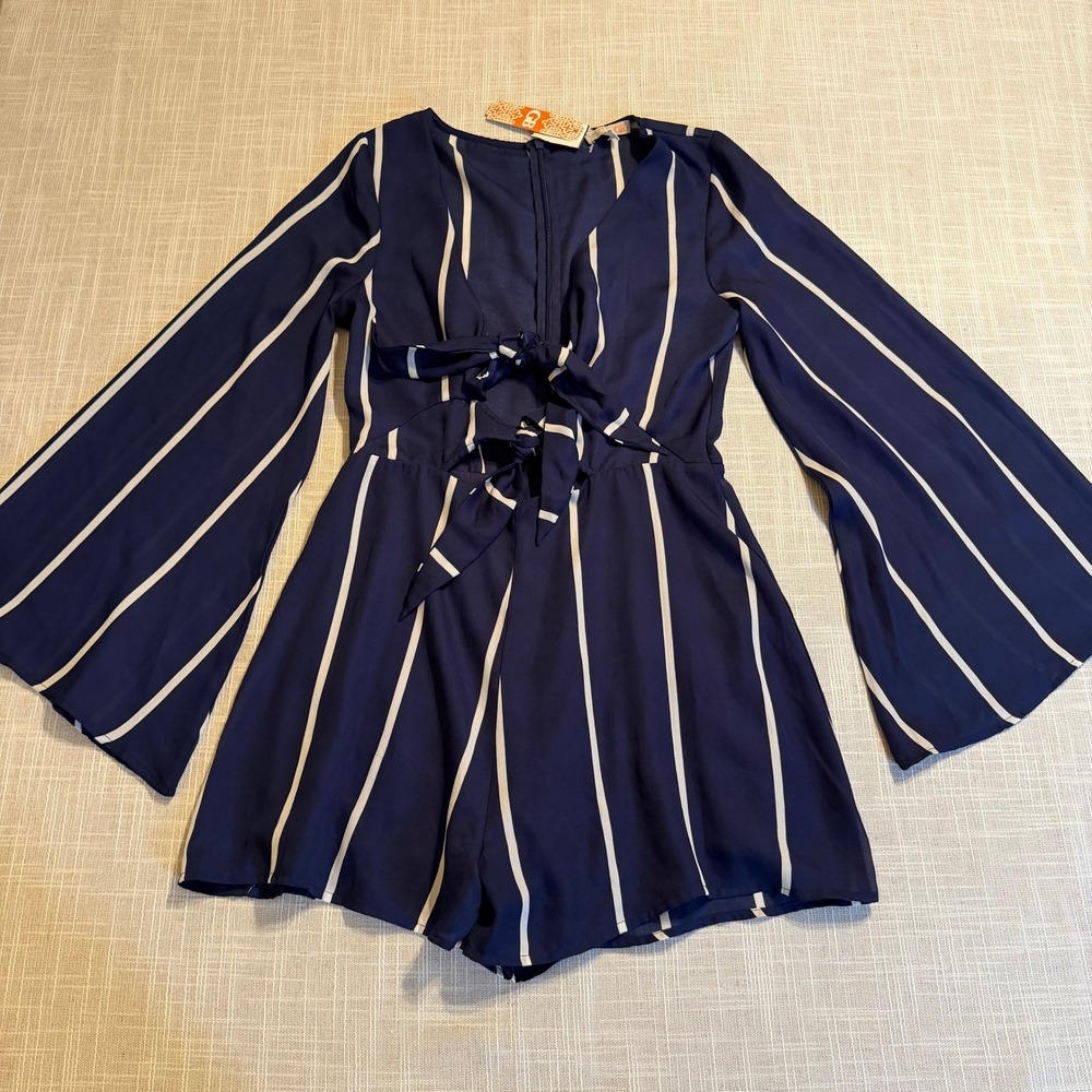 GB Navy Blue White Striped Tie Front Bell Sleeve Romper JA6266-CPU NWT Medium